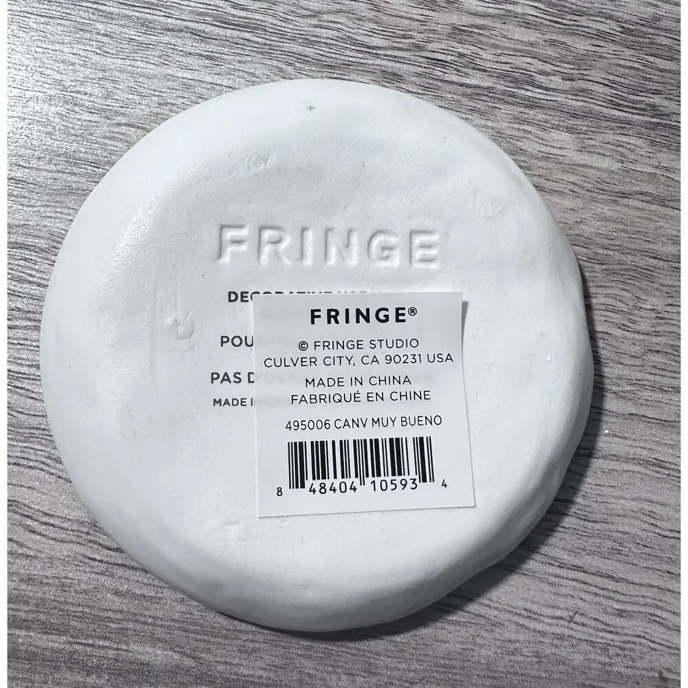 Unbranded fringe good